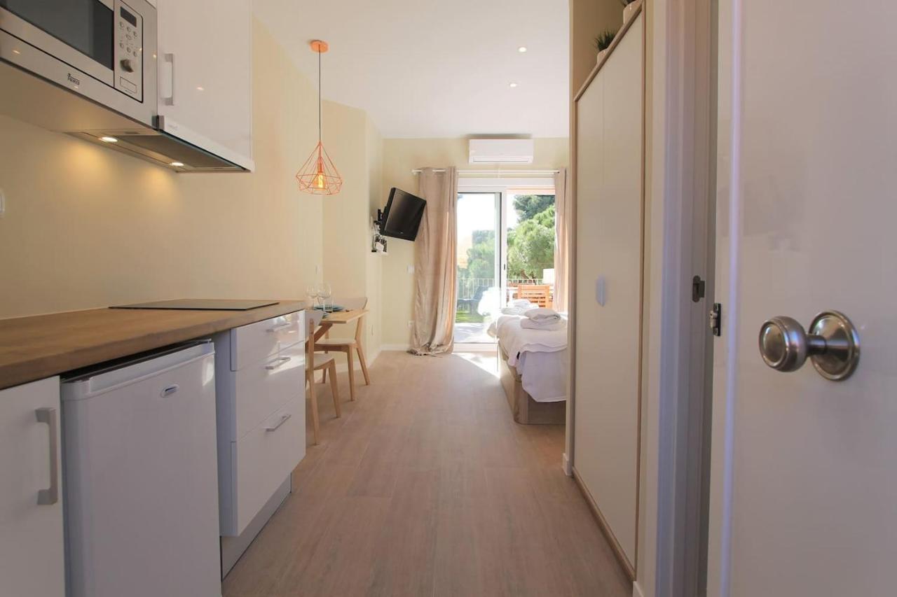 Petit Bijou - Beach Apartment III Castelldefels Exterior photo